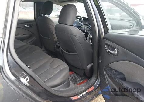 2013 Dodge Dart Sxt z USA, uszkodzony, nr VIN 1C3CDFBA6DD338466